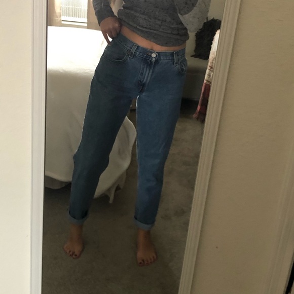 Levi Medium Wash Jeans - Picture 6 of 7